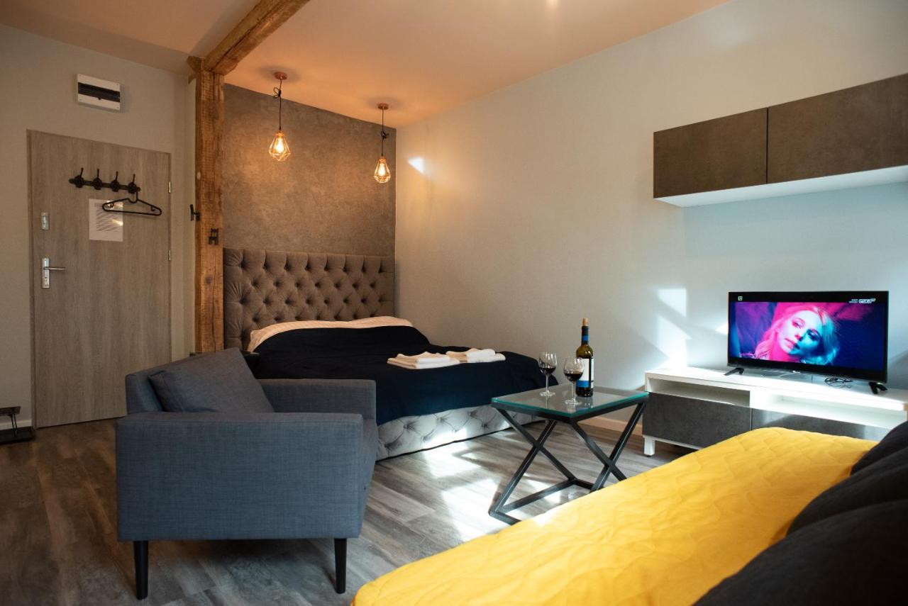 Apartament Antresola Fabryczna Зелёна-Гура Экстерьер фото